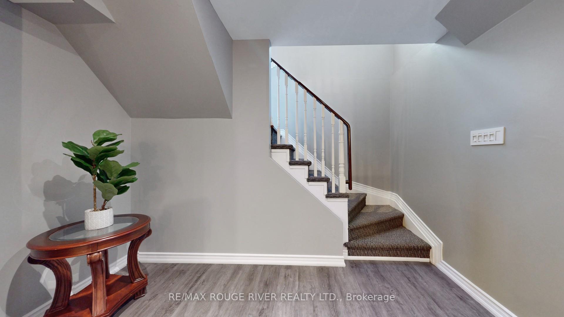 Photo 18 of 87 St Thomas Street, Whitby, Brooklin — HOMEH