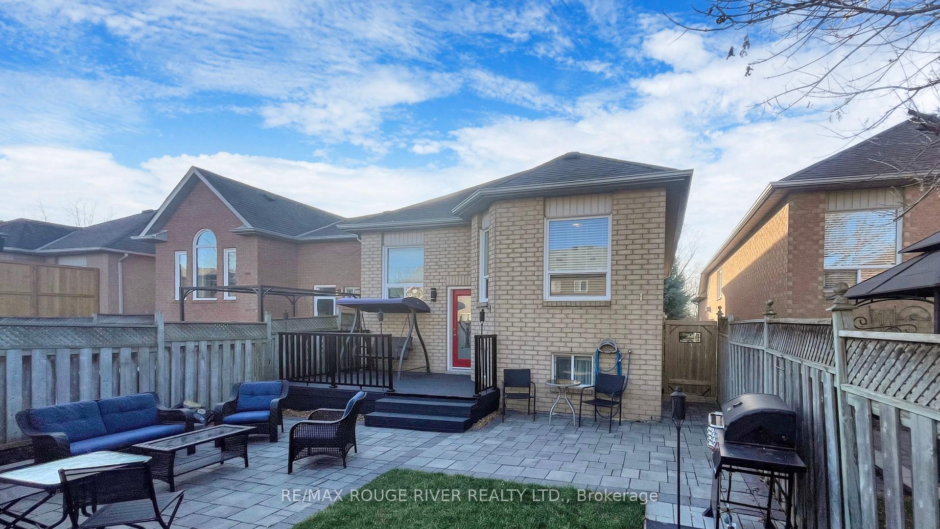 Photo 37 of 87 St Thomas Street, Whitby, Brooklin — HOMEH