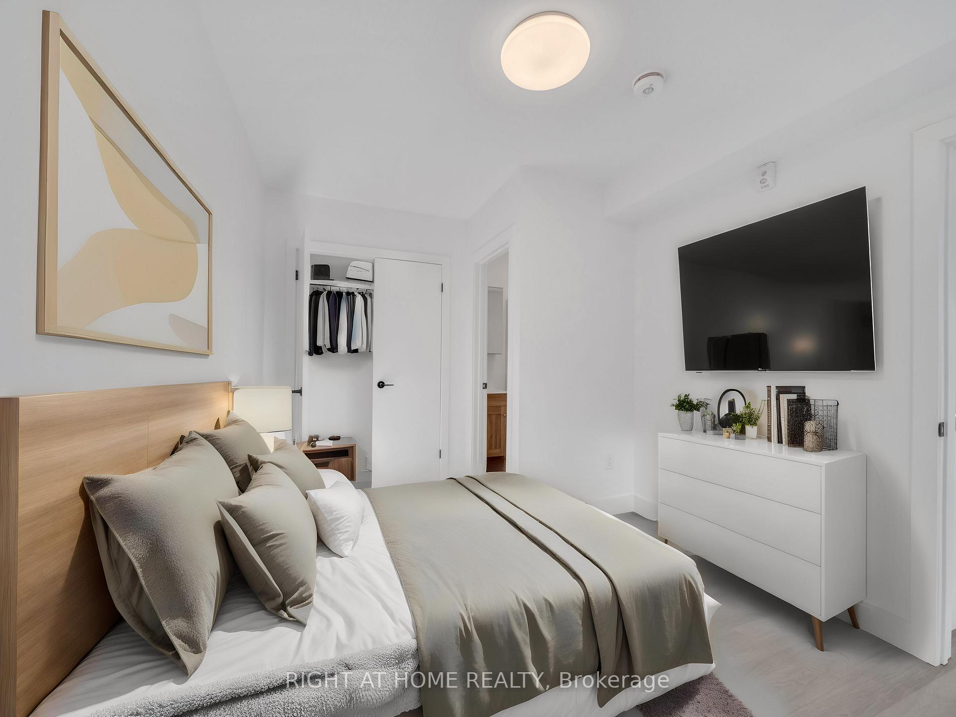 Photo 34 of 1804 Drouillard Road, Windsor — HOMEH