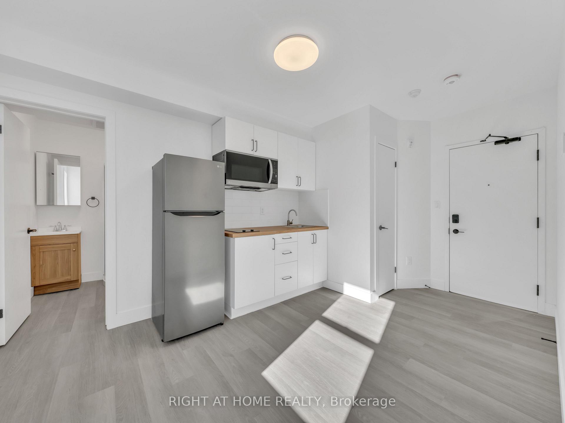 Photo 21 of 1804 Drouillard Road, Windsor — HOMEH
