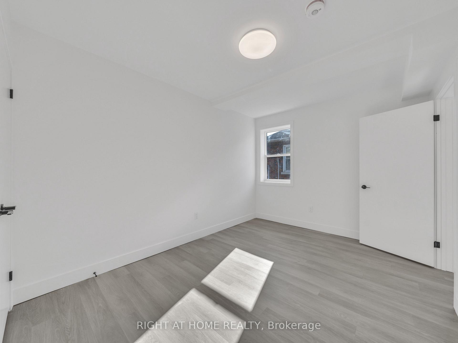 Photo 17 of 1804 Drouillard Road, Windsor — HOMEH