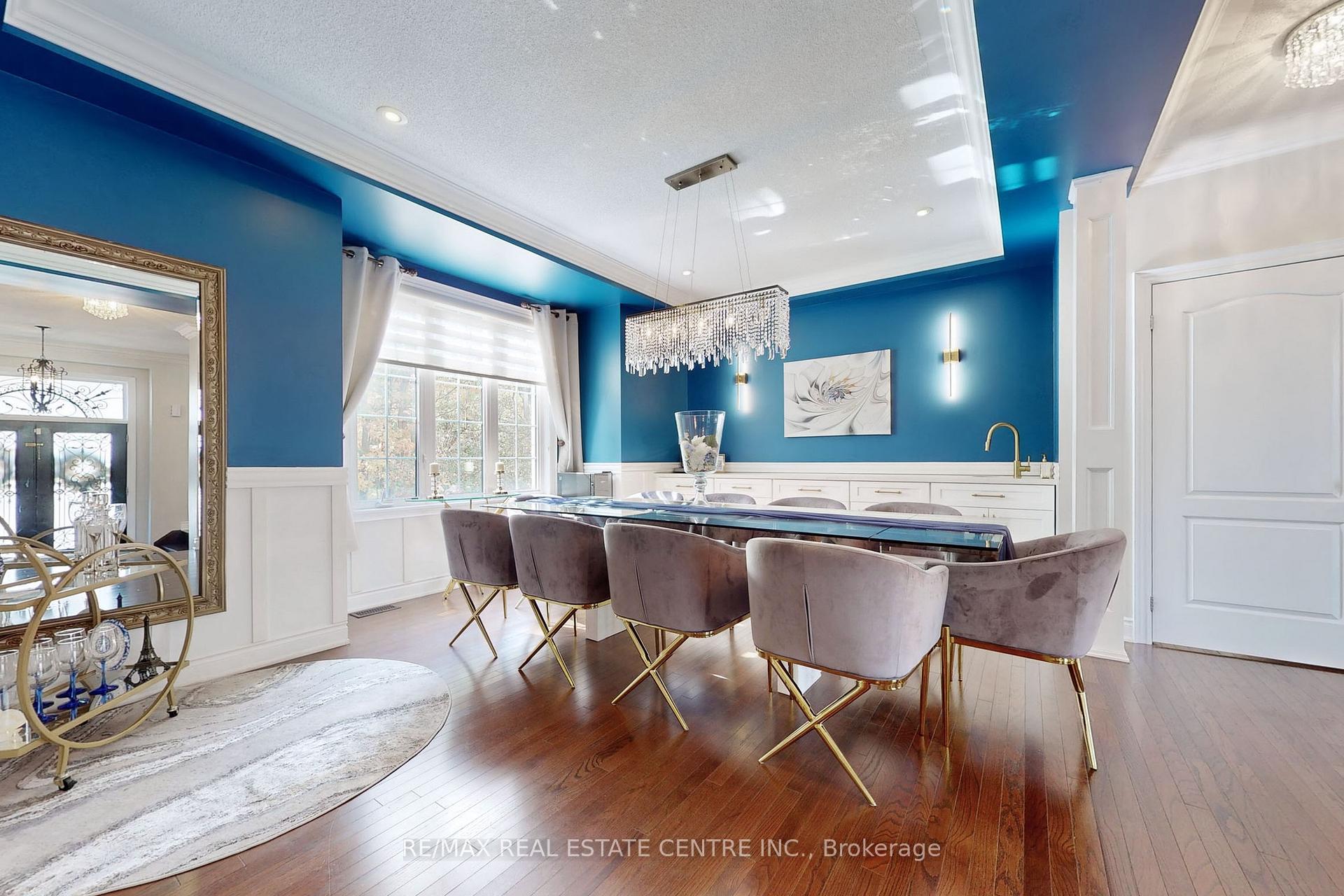 Photo 5 of 172 Elbern Markell Drive, Brampton, Credit Valley — HOMEH