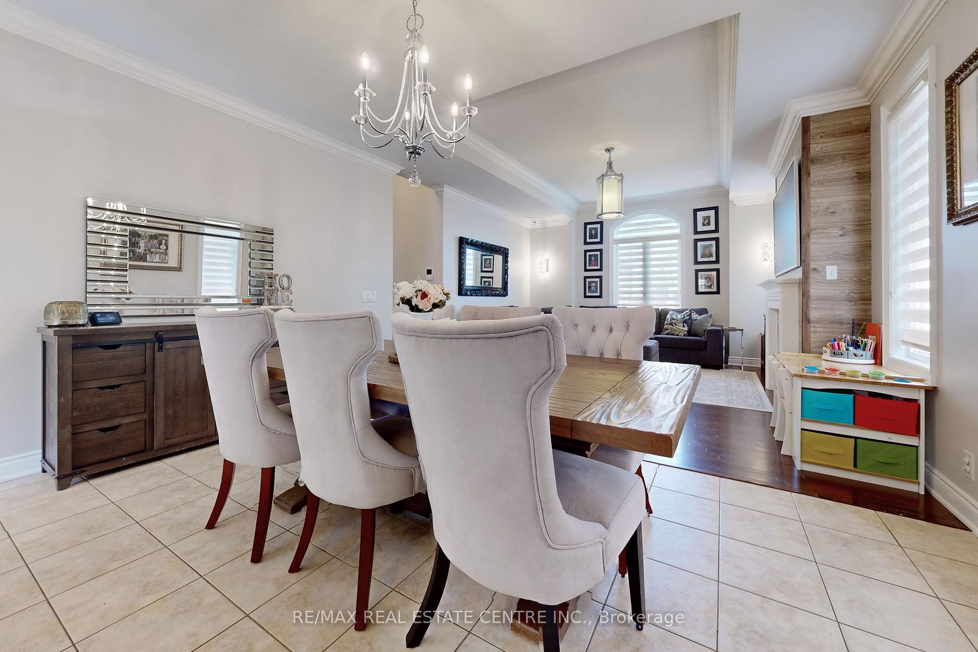 Photo 7 of 172 Elbern Markell Drive, Brampton, Credit Valley — HOMEH