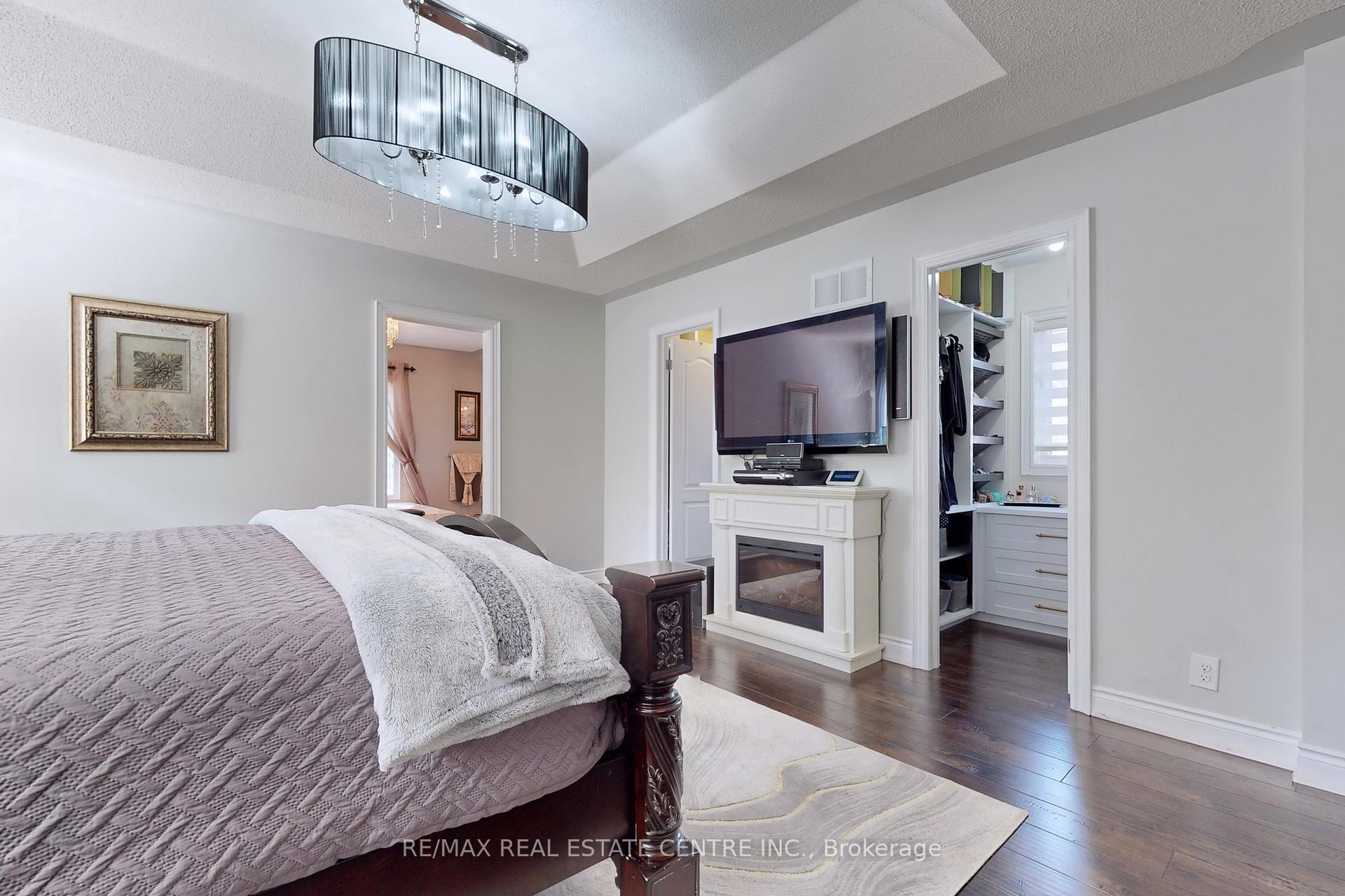 Photo 16 of 172 Elbern Markell Drive, Brampton, Credit Valley — HOMEH