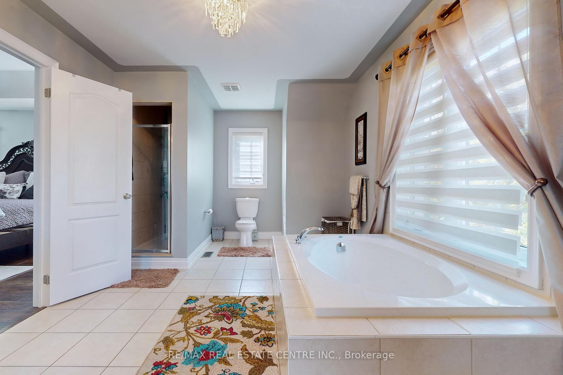 Photo 18 of 172 Elbern Markell Drive, Brampton, Credit Valley — HOMEH