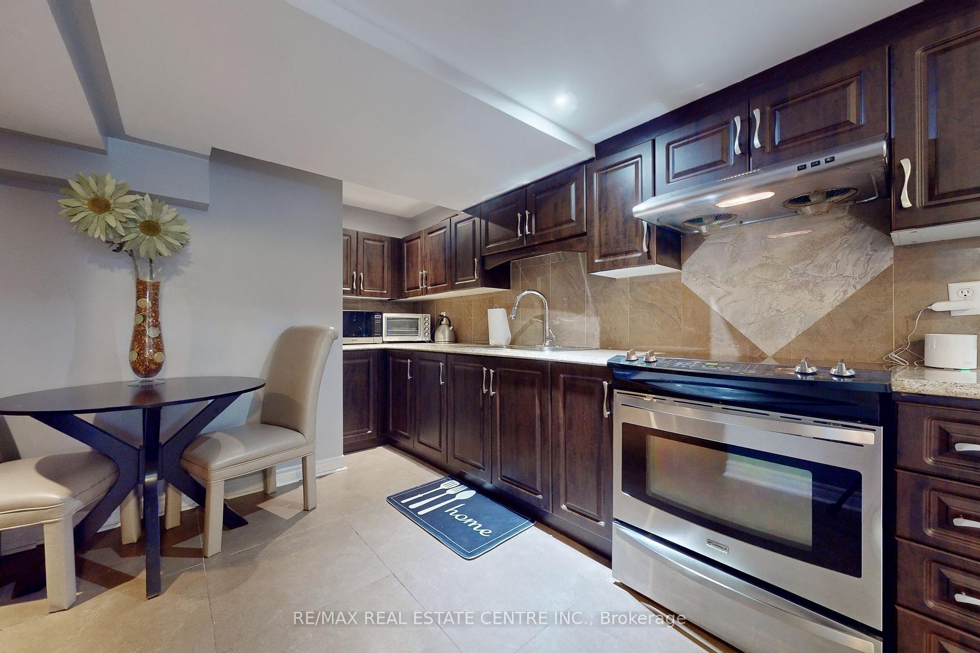Photo 26 of 172 Elbern Markell Drive, Brampton, Credit Valley — HOMEH