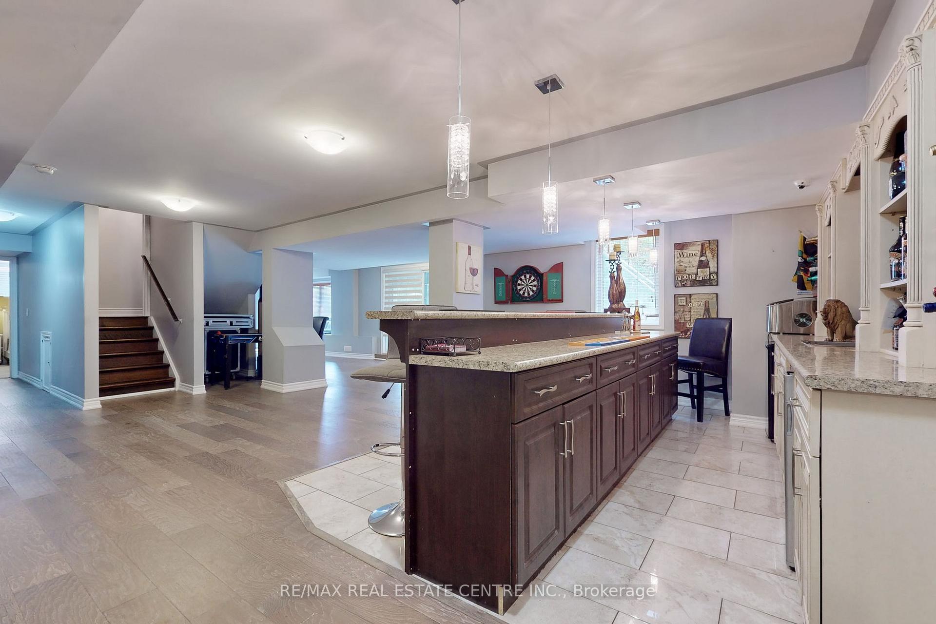 Photo 37 of 172 Elbern Markell Drive, Brampton, Credit Valley — HOMEH