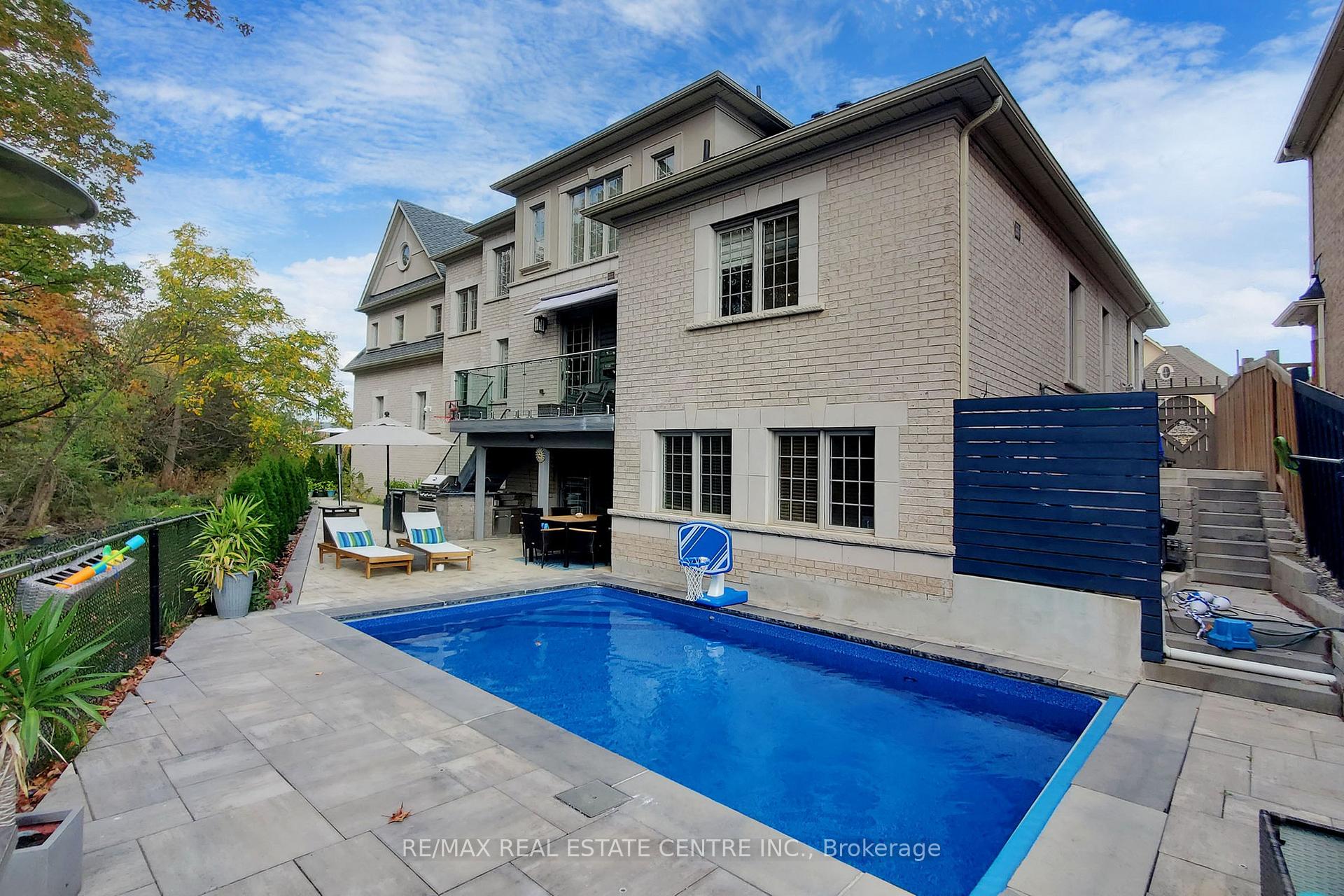 Photo 30 of 172 Elbern Markell Drive, Brampton, Credit Valley — HOMEH