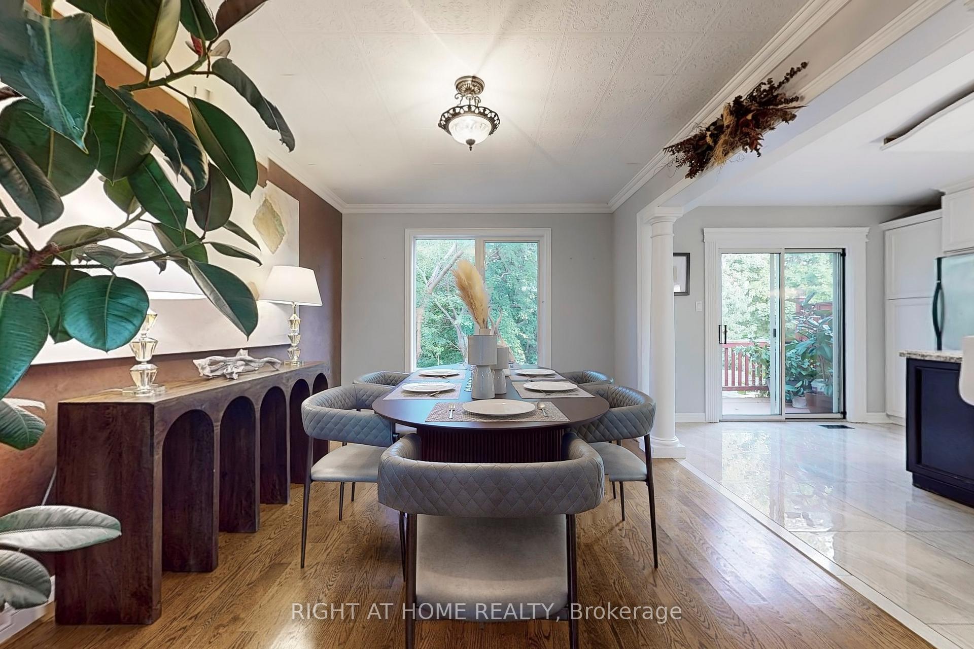 Photo 11 of 49 Giotto Crescent, Vaughan, Maple — HOMEH