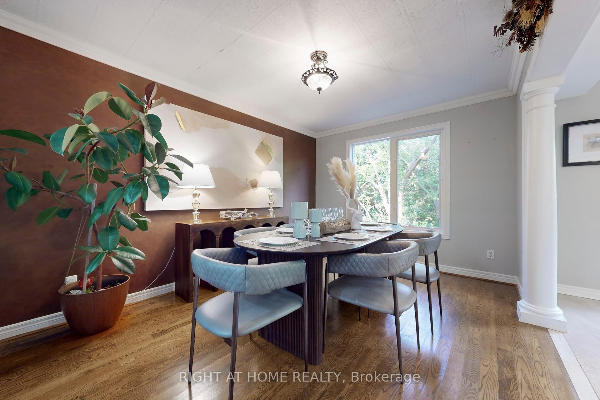 Photo 7 of 49 Giotto Crescent, Vaughan, Maple — HOMEH