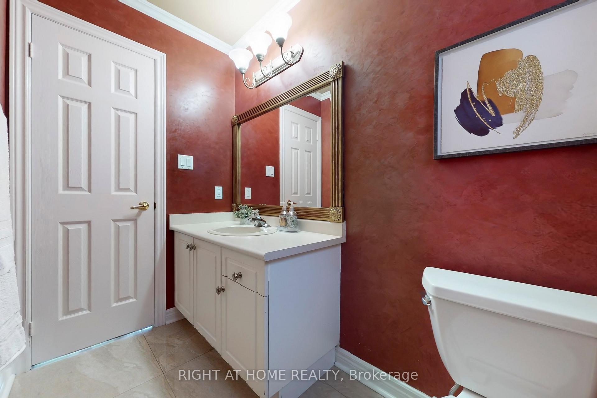 Photo 17 of 49 Giotto Crescent, Vaughan, Maple — HOMEH