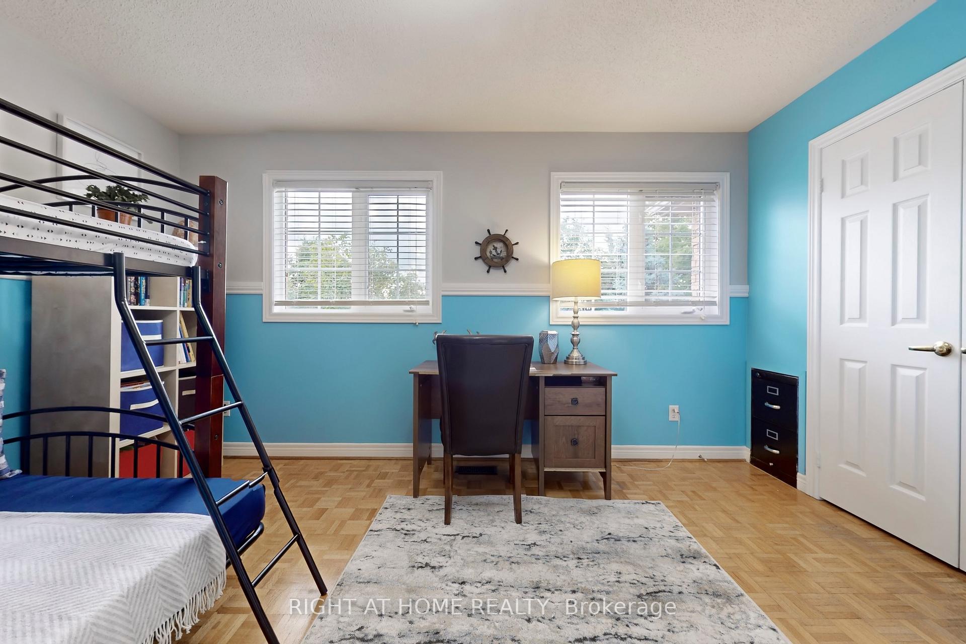 Photo 12 of 49 Giotto Crescent, Vaughan, Maple — HOMEH