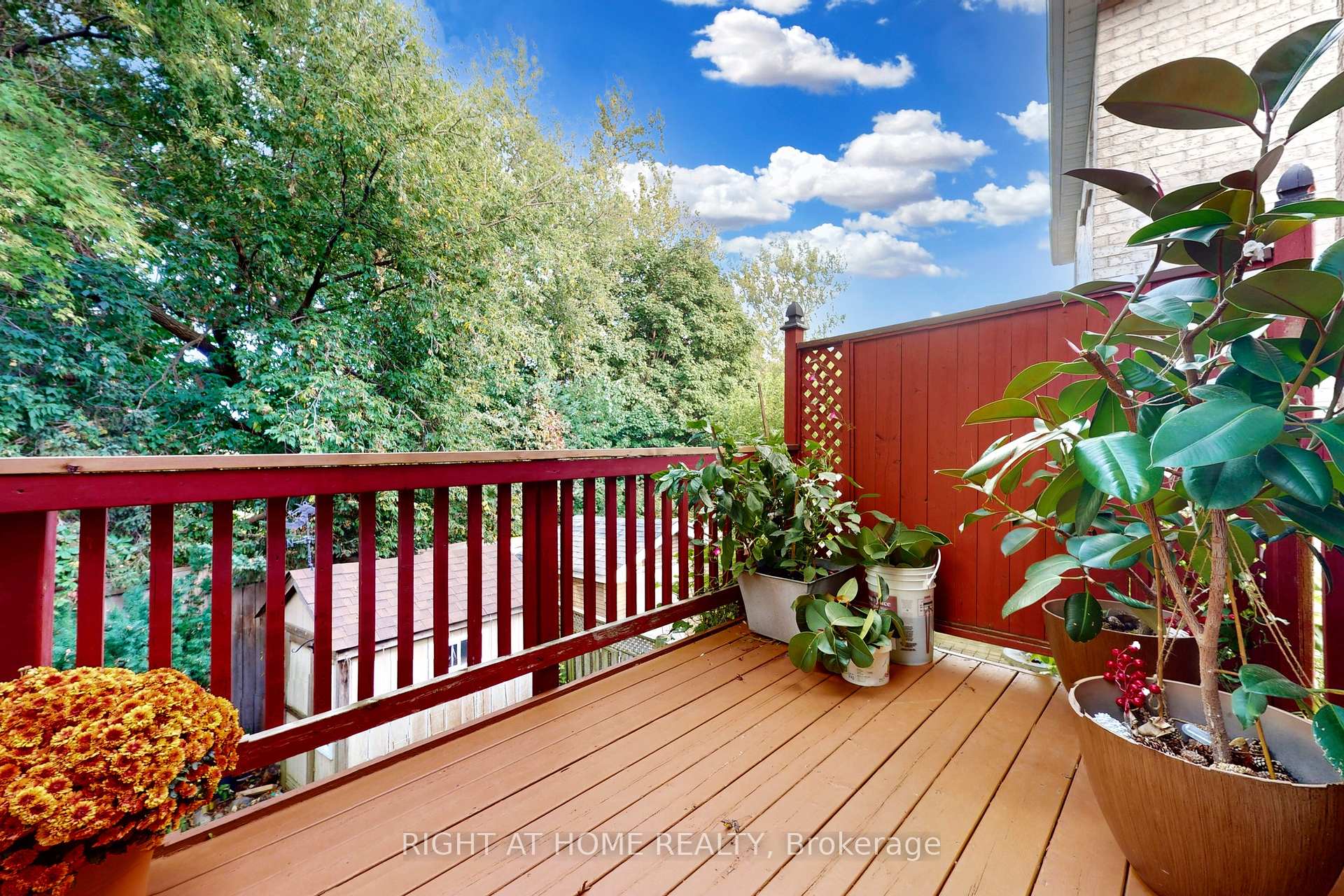 Photo 25 of 49 Giotto Crescent, Vaughan, Maple — HOMEH