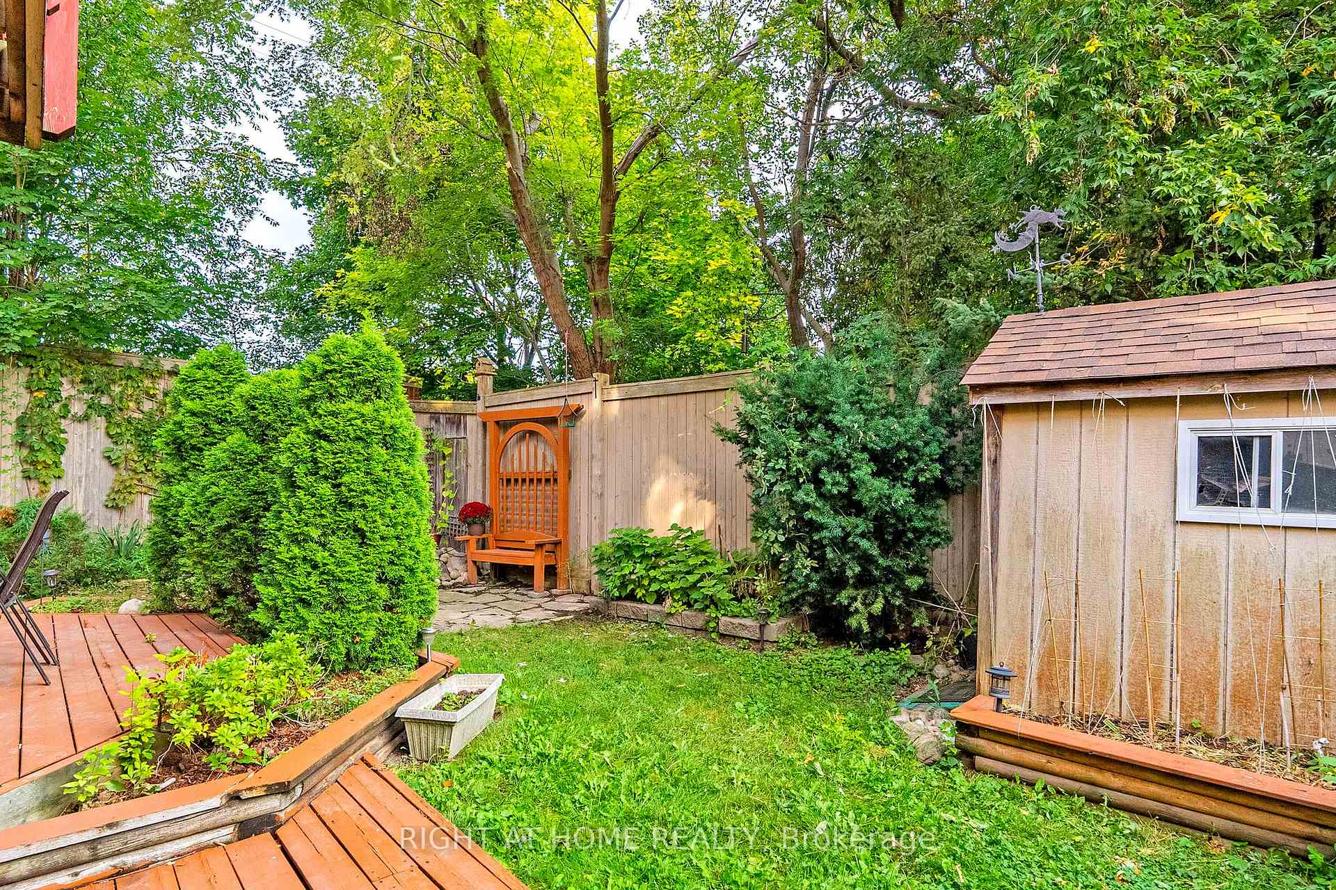 Photo 31 of 49 Giotto Crescent, Vaughan, Maple — HOMEH