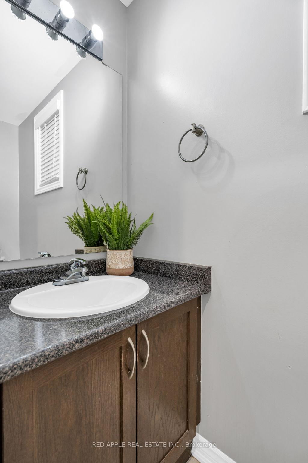 Photo 8 of 21 Holt Drive, New Tecumseth, Alliston — HOMEH
