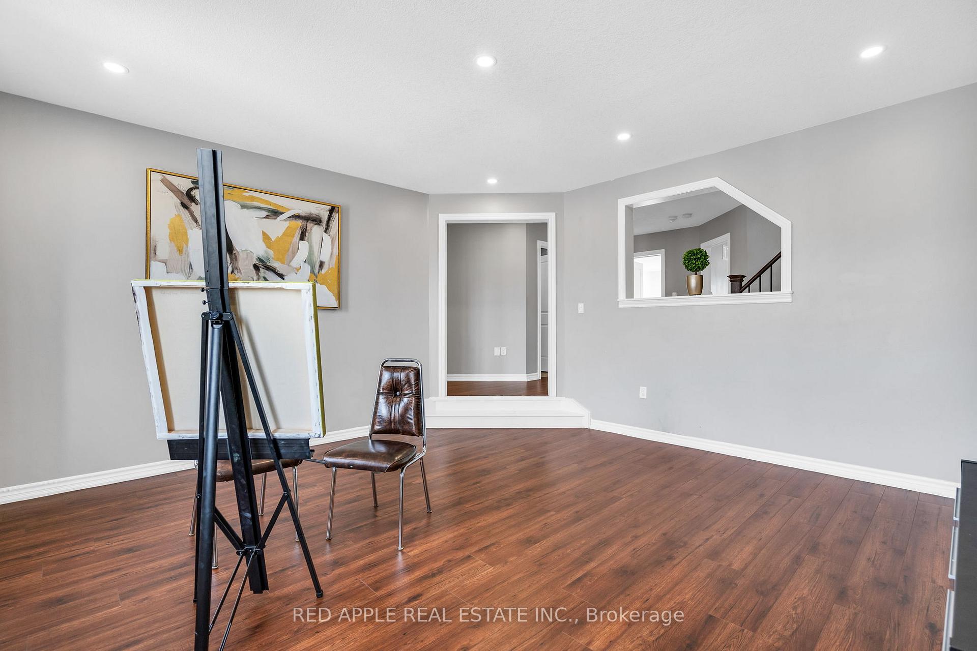 Photo 22 of 21 Holt Drive, New Tecumseth, Alliston — HOMEH