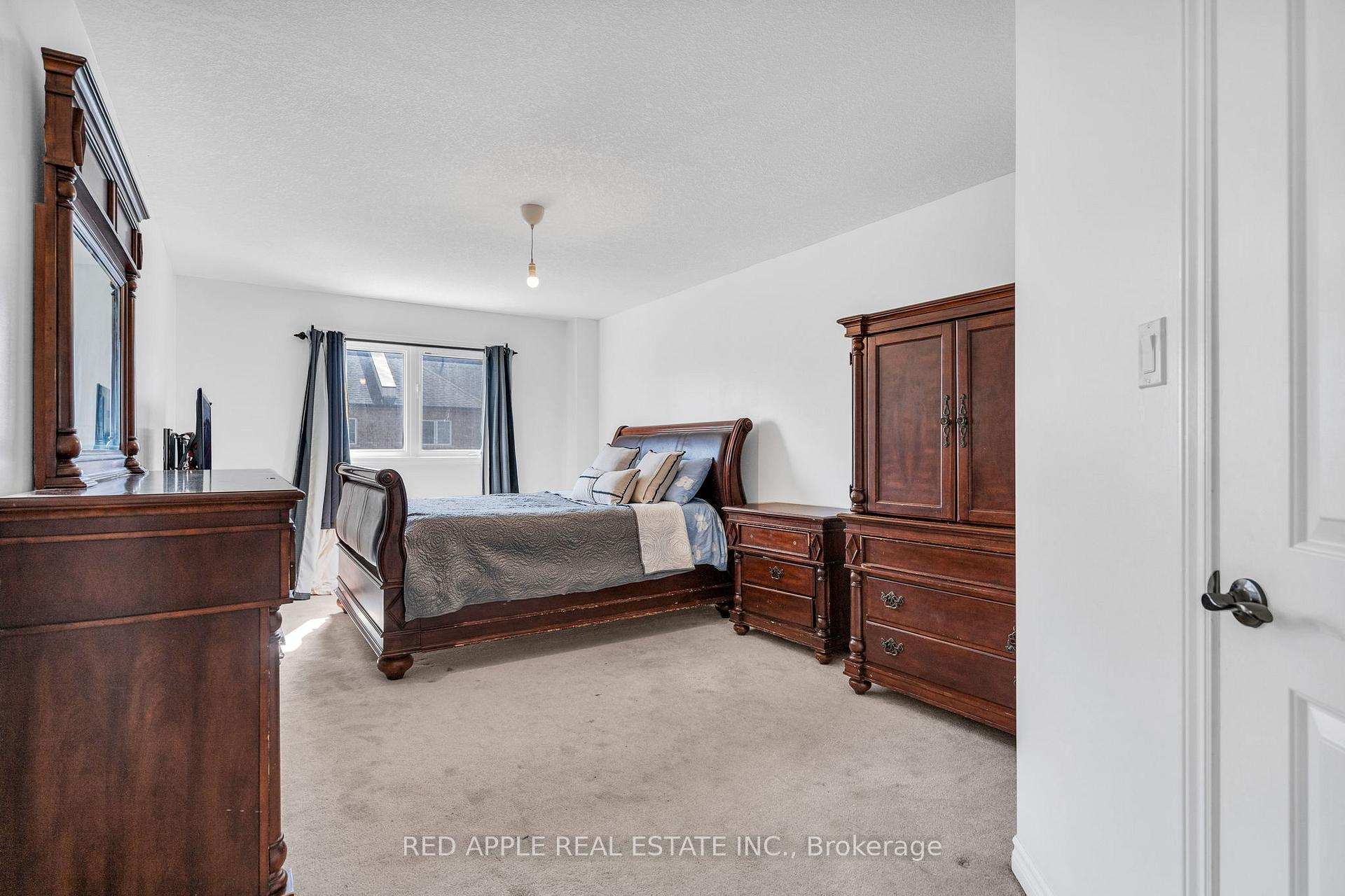 Photo 24 of 21 Holt Drive, New Tecumseth, Alliston — HOMEH
