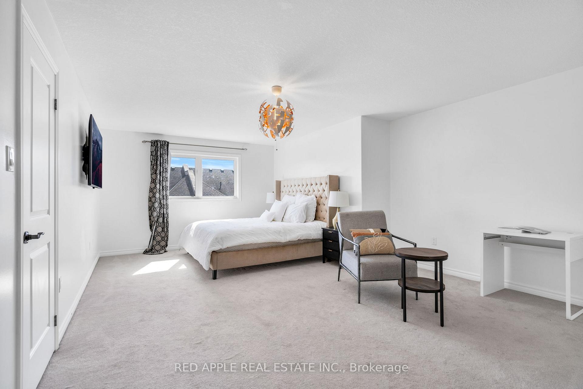 Photo 25 of 21 Holt Drive, New Tecumseth, Alliston — HOMEH