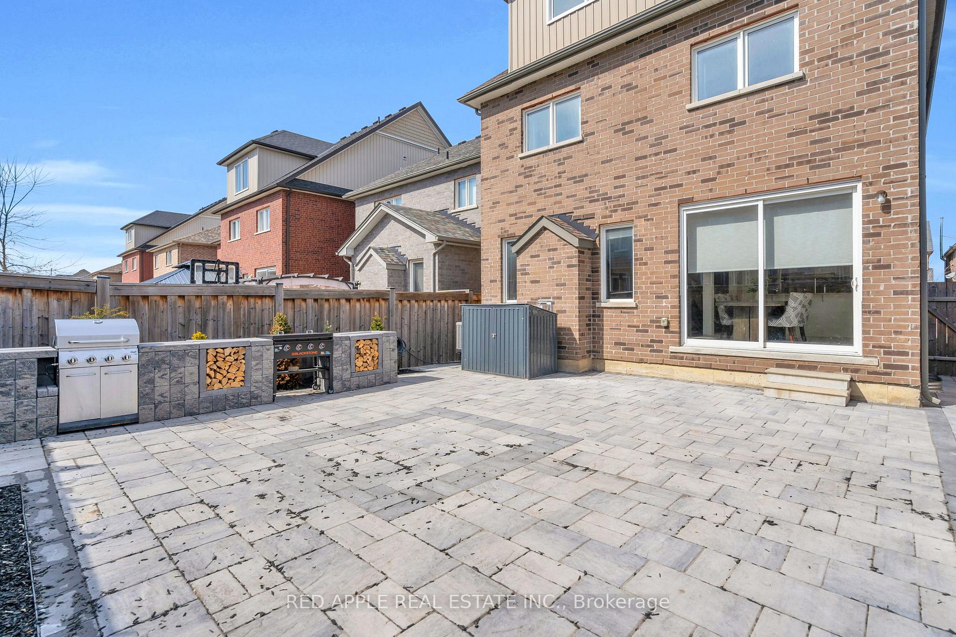 Photo 33 of 21 Holt Drive, New Tecumseth, Alliston — HOMEH