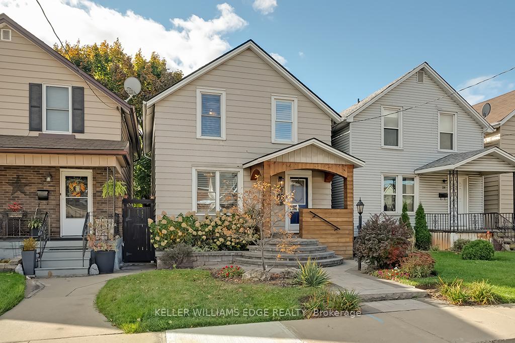 Photo 3 of 28 Roxborough Avenue, Hamilton, Crown Point — HOMEH