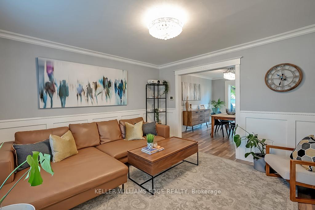 Photo 11 of 28 Roxborough Avenue, Hamilton, Crown Point — HOMEH