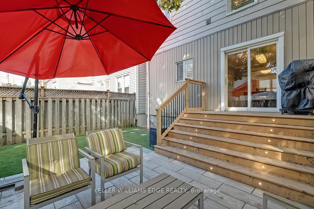 Photo 12 of 28 Roxborough Avenue, Hamilton, Crown Point — HOMEH