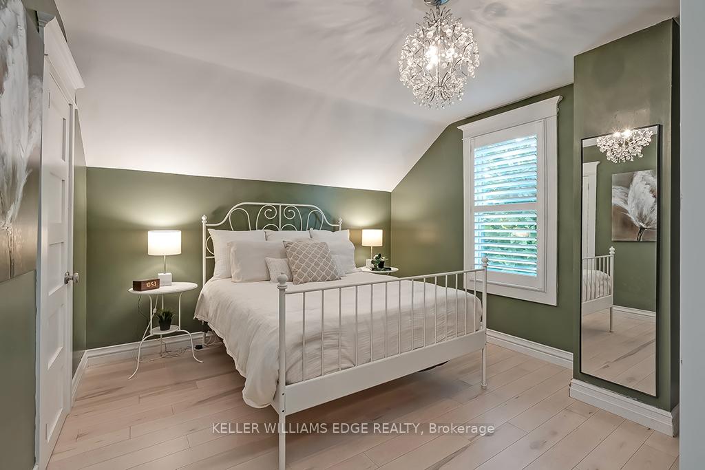 Photo 22 of 28 Roxborough Avenue, Hamilton, Crown Point — HOMEH