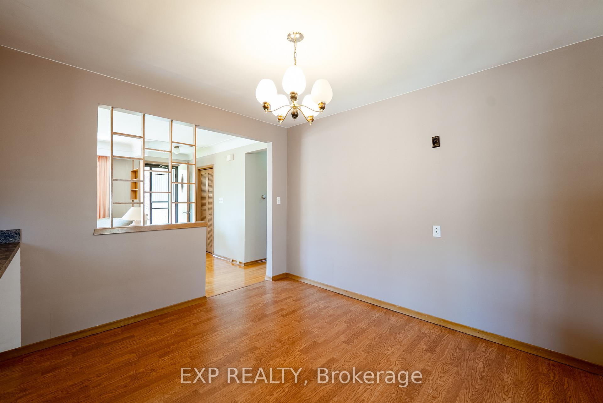 Photo 20 of 402 Kerman Avenue, Grimsby, Grimsby Beach — HOMEH