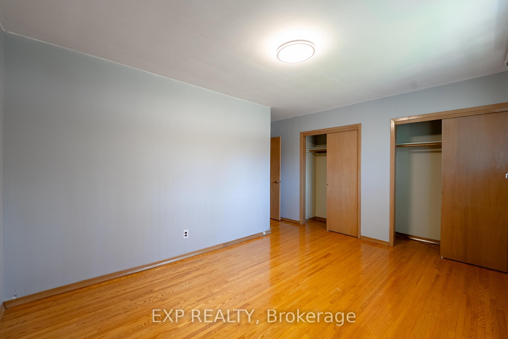 Photo 30 of 402 Kerman Avenue, Grimsby, Grimsby Beach — HOMEH