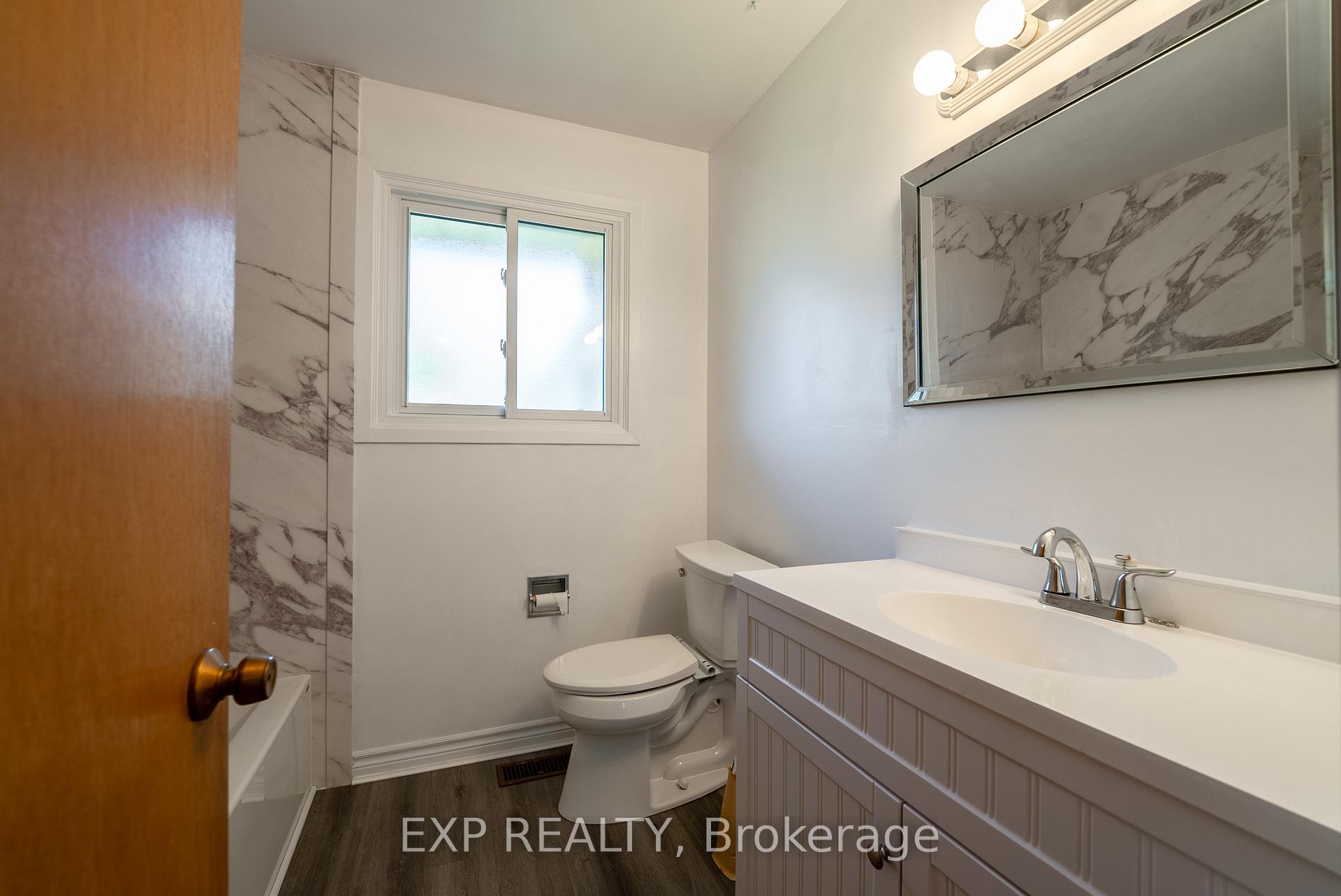 Photo 31 of 402 Kerman Avenue, Grimsby, Grimsby Beach — HOMEH