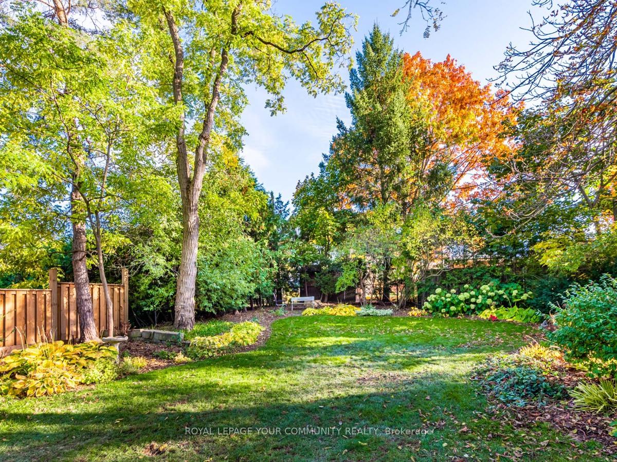Photo 17 of 49 Cousins Drive, Aurora, Aurora Village — HOMEH