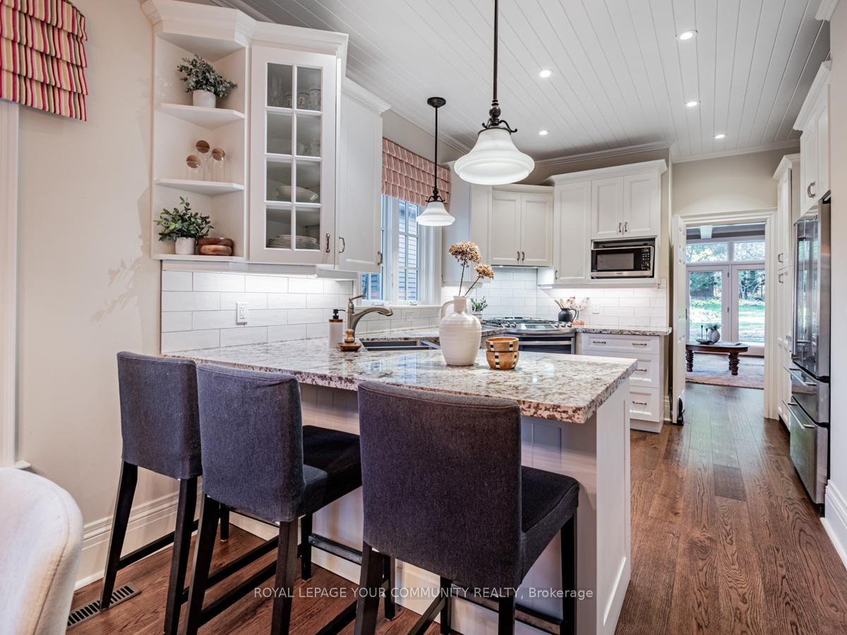 Photo 11 of 49 Cousins Drive, Aurora, Aurora Village — HOMEH
