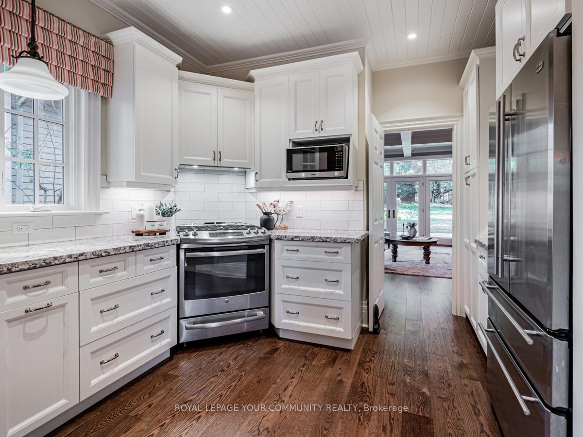 Photo 9 of 49 Cousins Drive, Aurora, Aurora Village — HOMEH