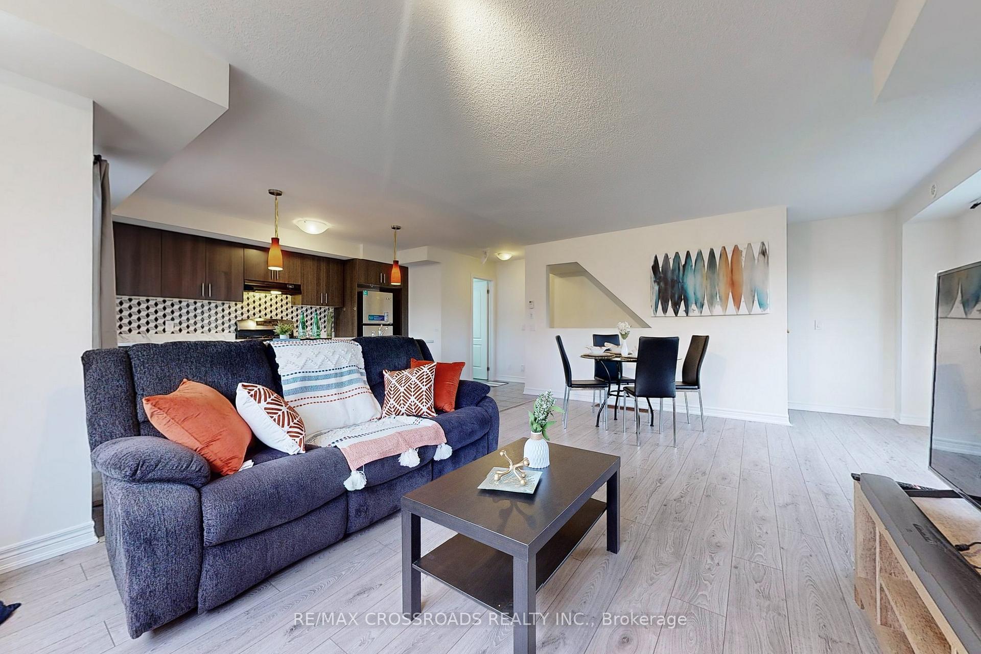 Photo 9 of 56 Artania Street, Oshawa, Windfields — HOMEH