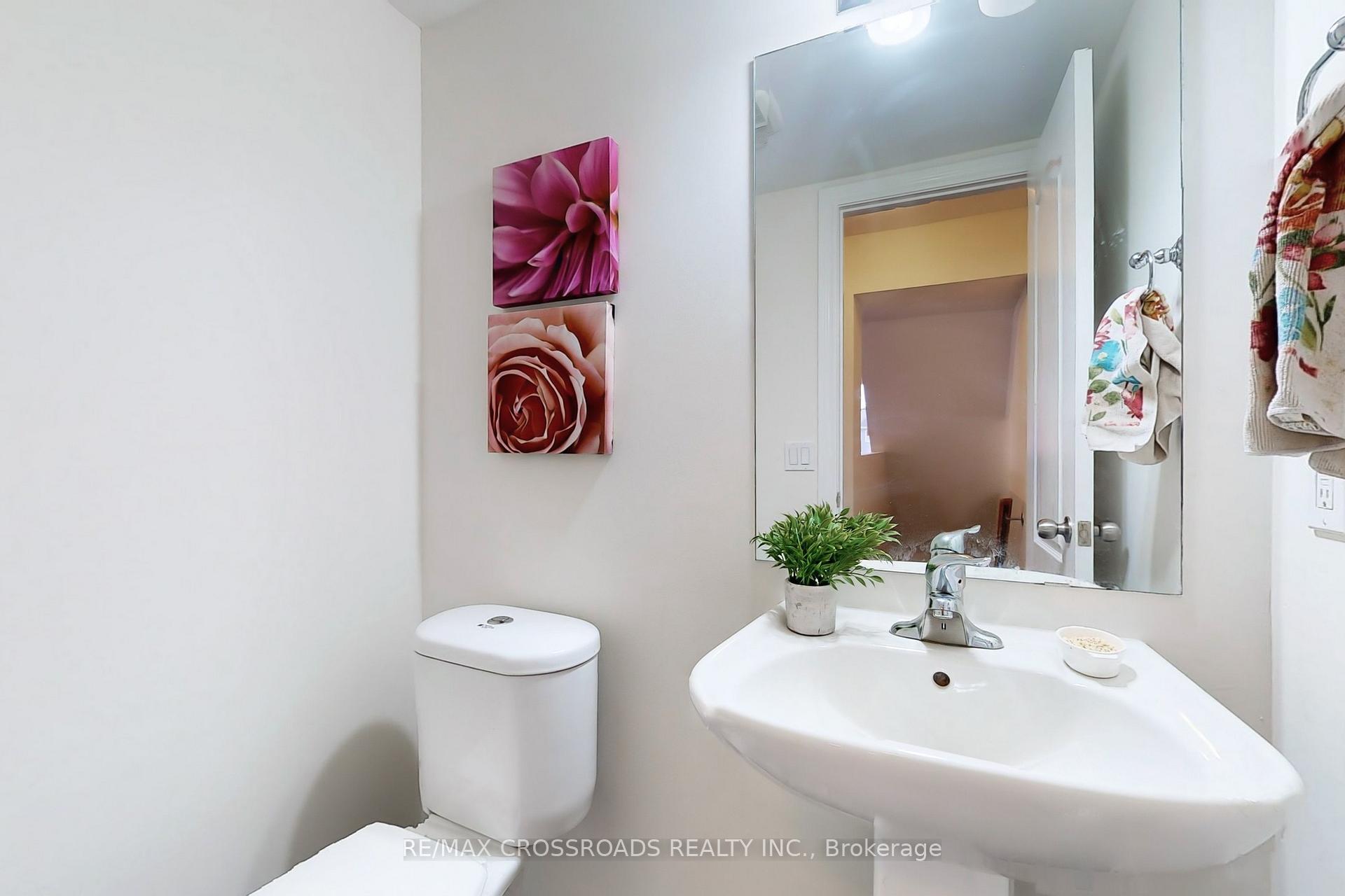 Photo 18 of 56 Artania Street, Oshawa, Windfields — HOMEH