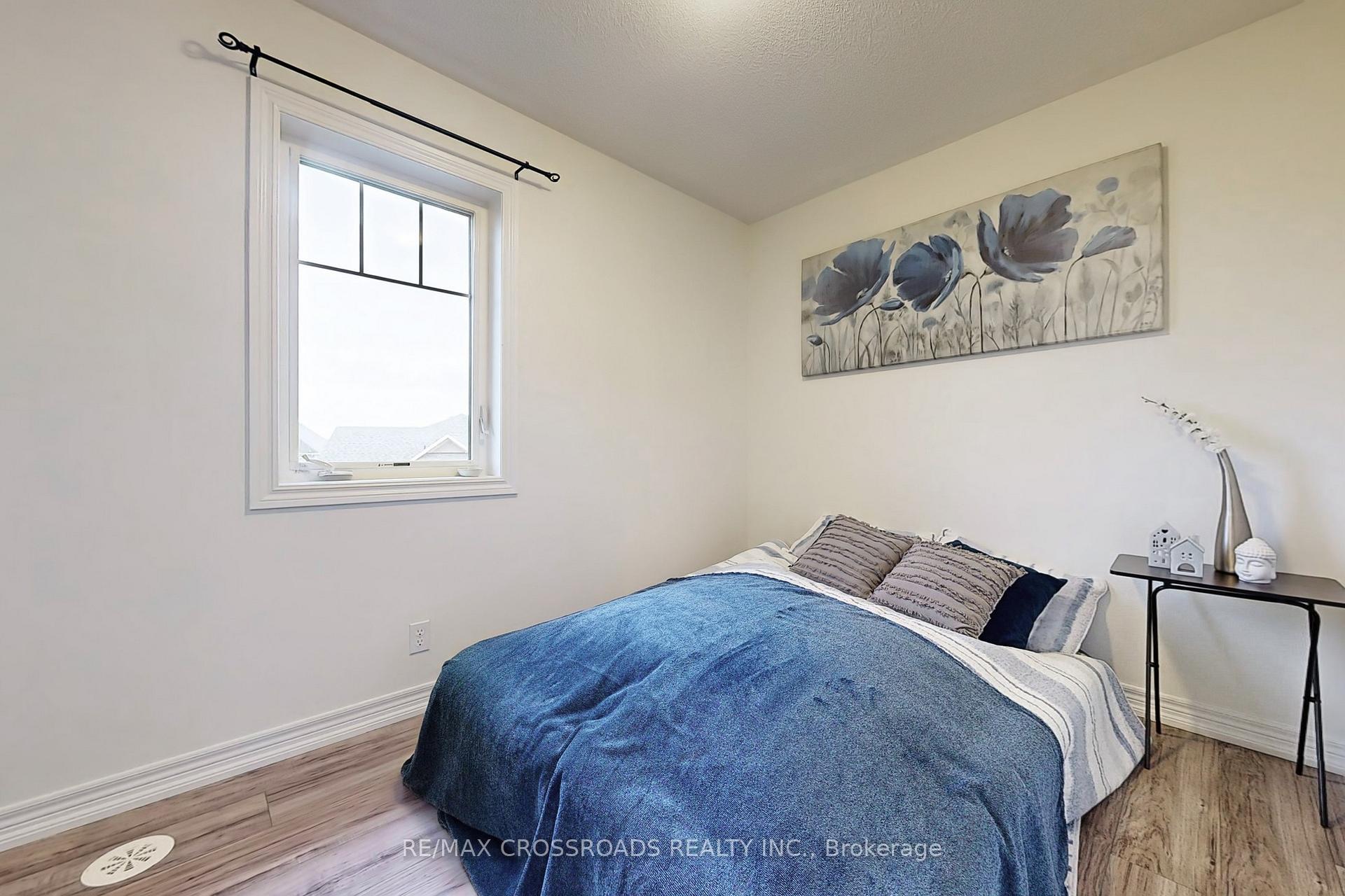 Photo 33 of 56 Artania Street, Oshawa, Windfields — HOMEH