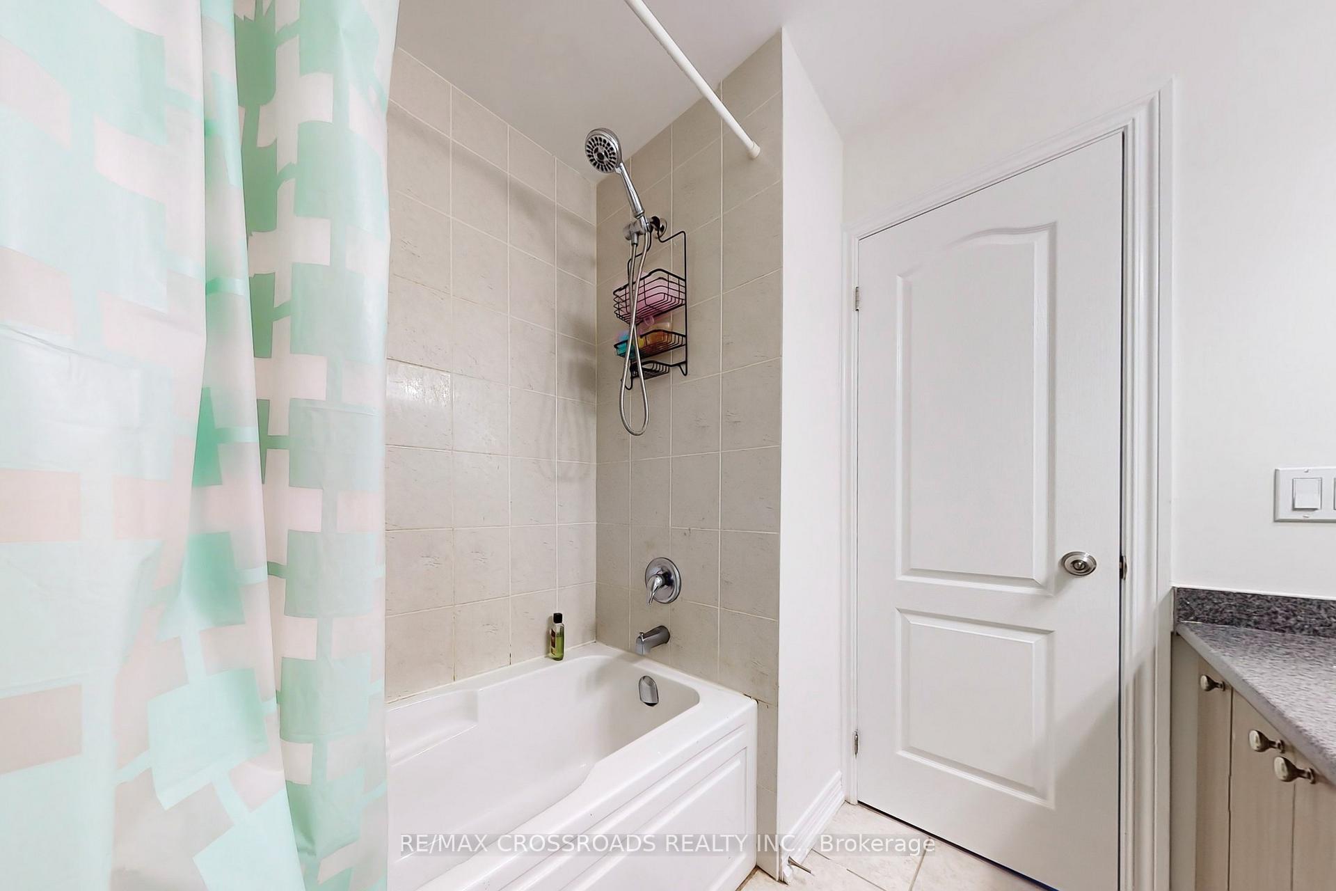 Photo 26 of 56 Artania Street, Oshawa, Windfields — HOMEH