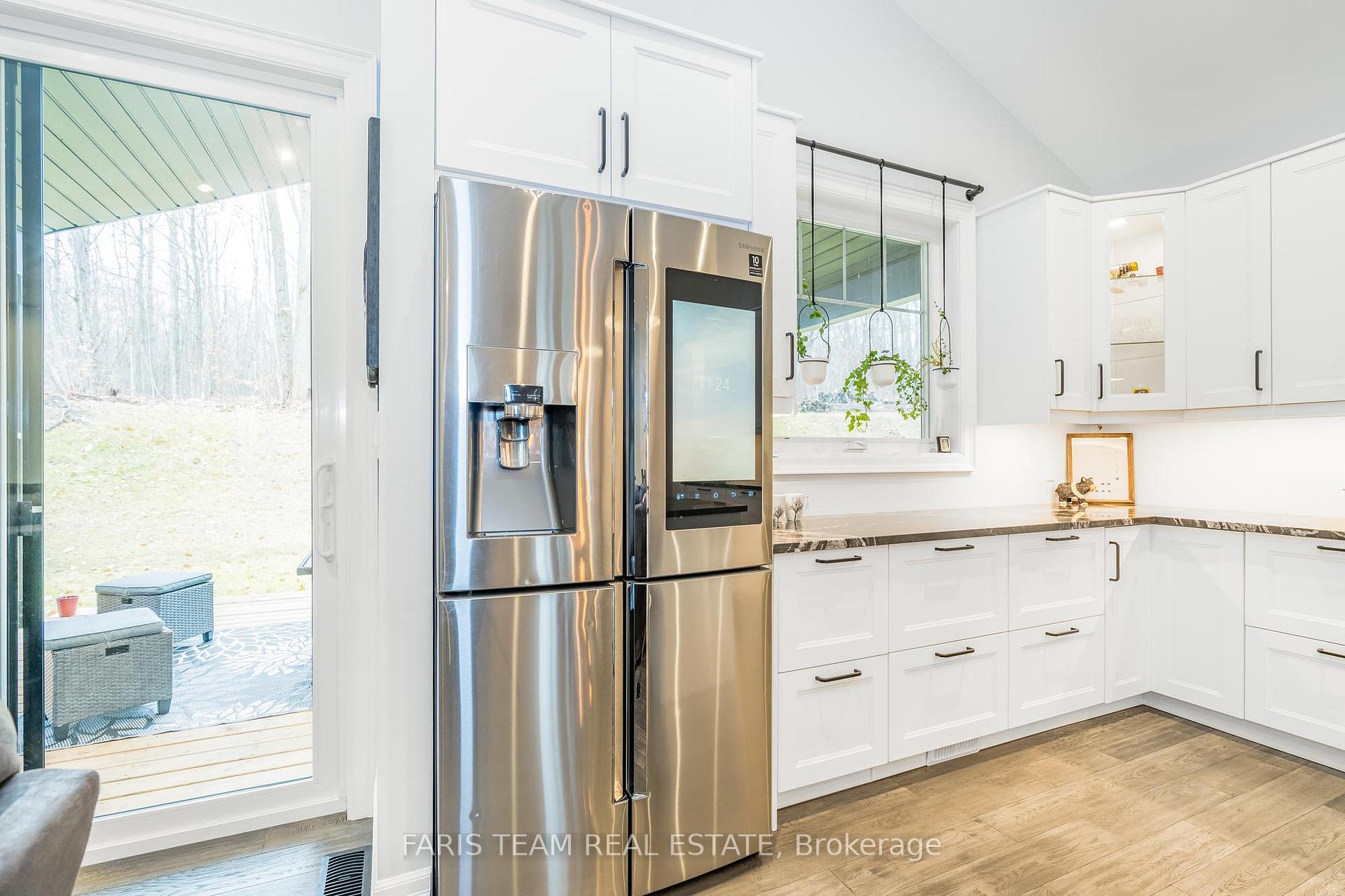 Photo 14 of 1532 Champlain Road, Tiny, Rural Tiny — HOMEH