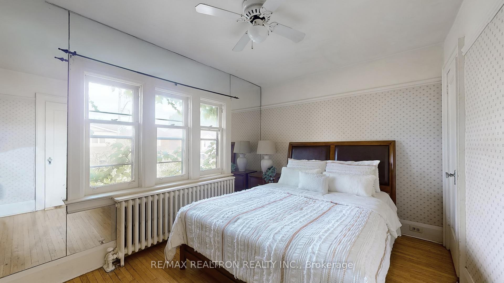 Photo 14 of 38 Leroy Avenue, Toronto, Danforth Village-East York — HOMEH