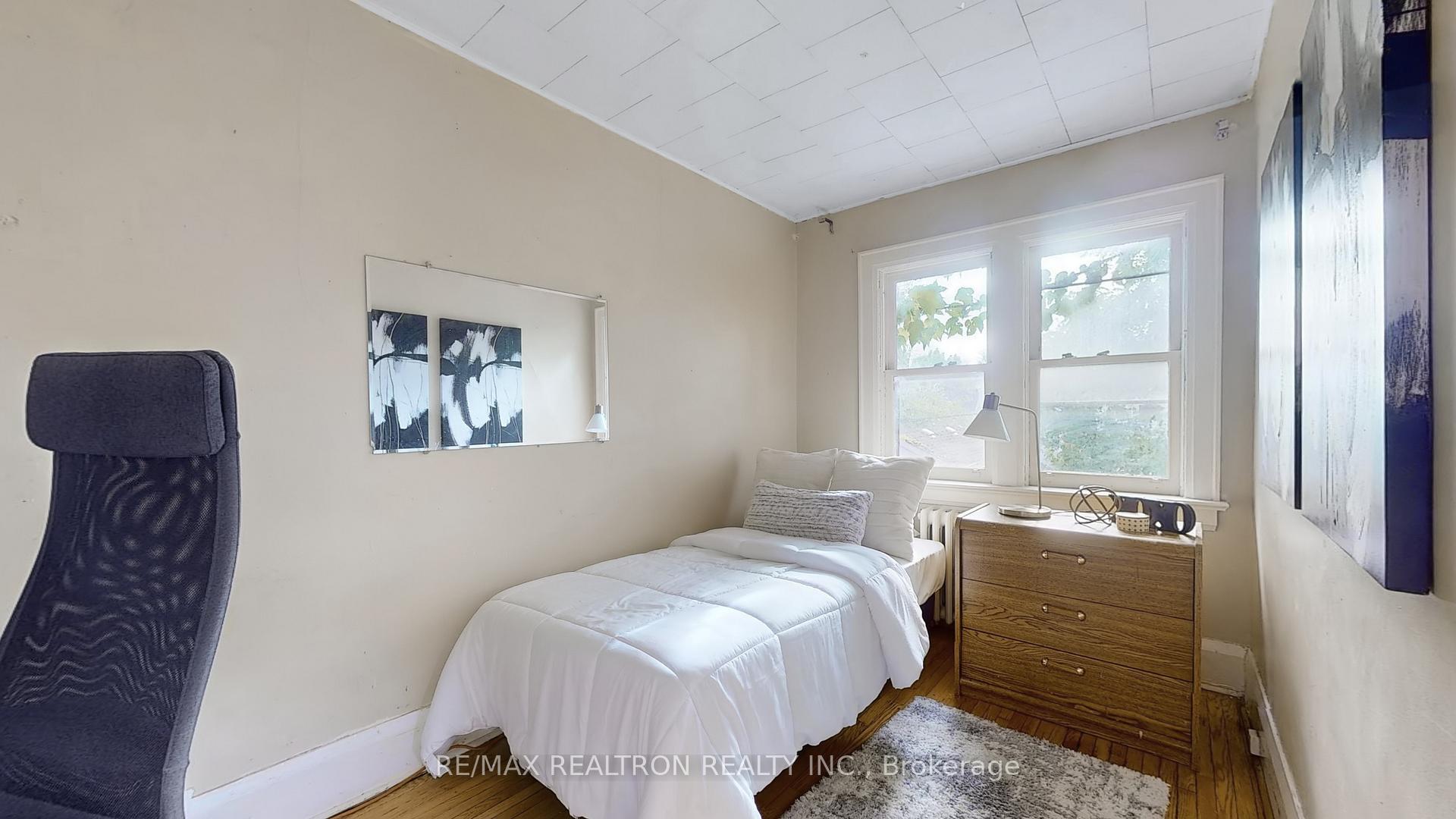 Photo 8 of 38 Leroy Avenue, Toronto, Danforth Village-East York — HOMEH
