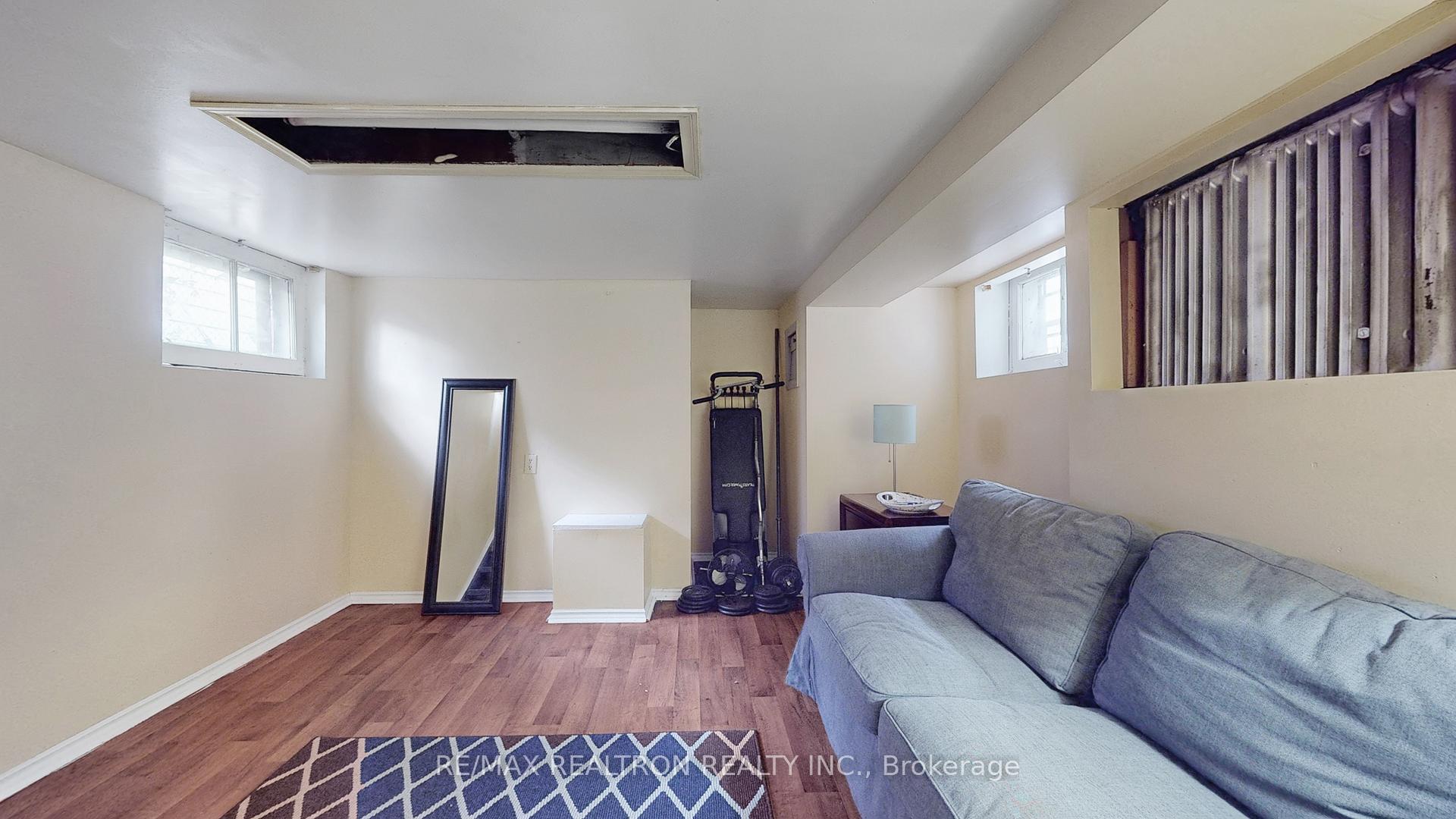 Photo 18 of 38 Leroy Avenue, Toronto, Danforth Village-East York — HOMEH