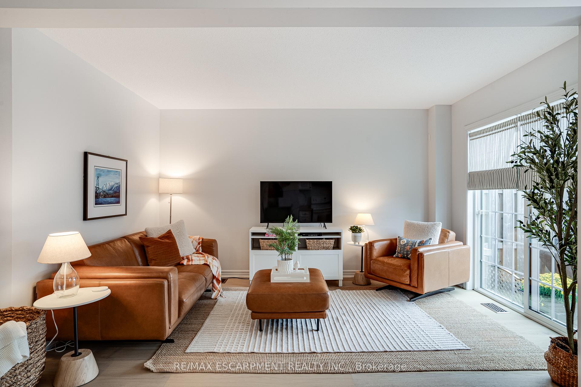 Photo 9 of Unit 58, 222 Fall Fair Way, Hamilton, Binbrook — HOMEH