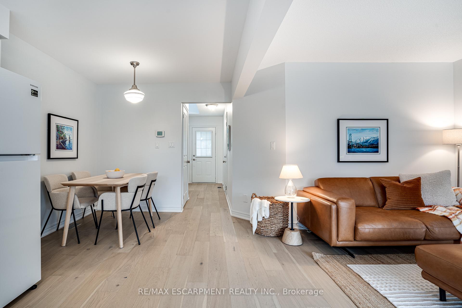 Photo 5 of Unit 58, 222 Fall Fair Way, Hamilton, Binbrook — HOMEH