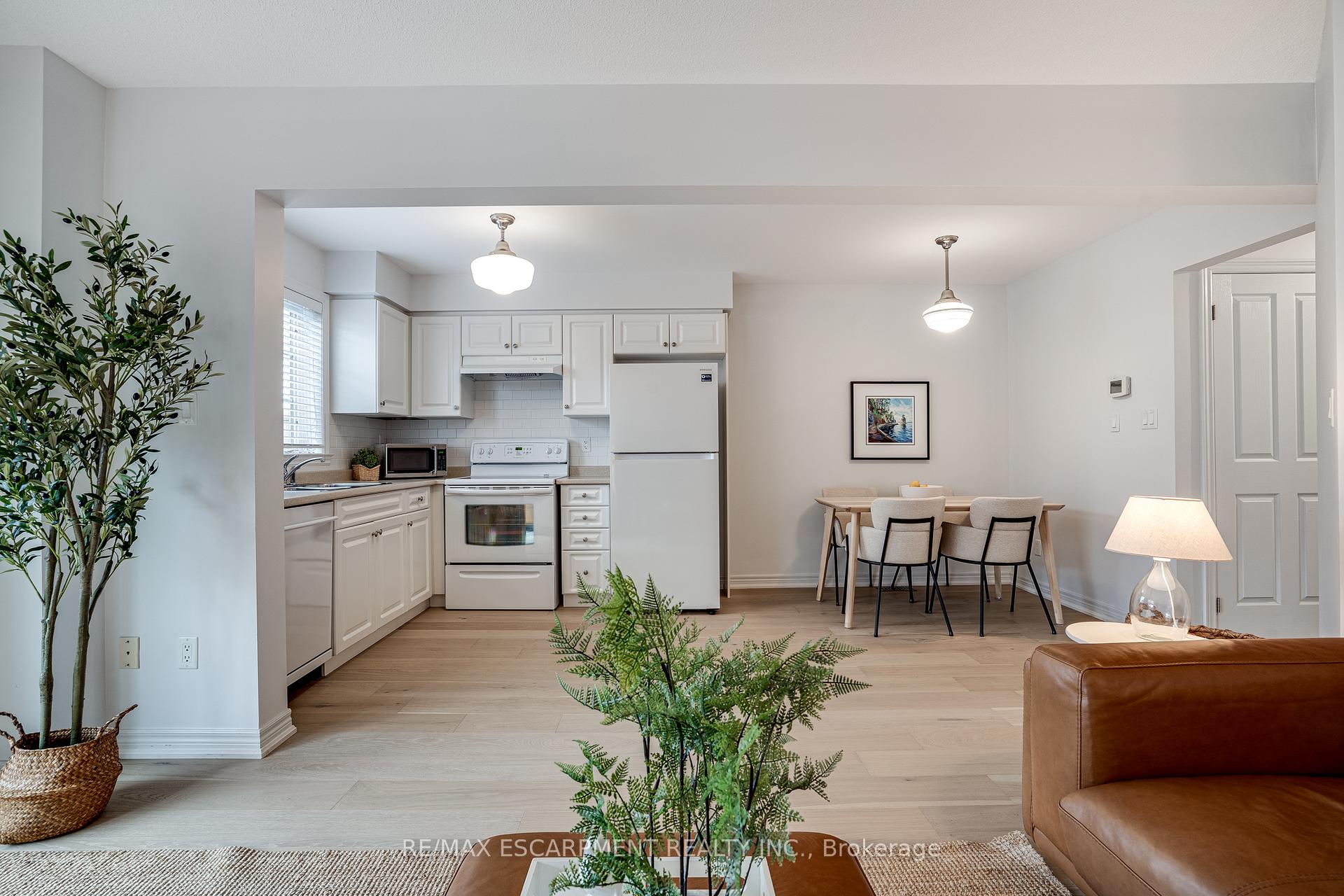 Photo 15 of Unit 58, 222 Fall Fair Way, Hamilton, Binbrook — HOMEH