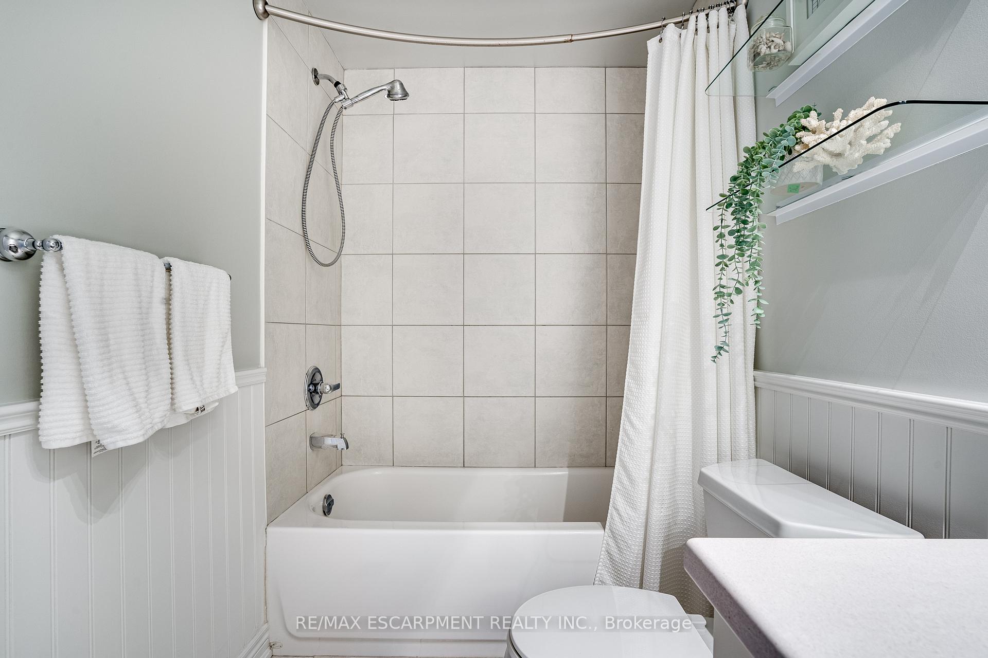 Photo 27 of Unit 58, 222 Fall Fair Way, Hamilton, Binbrook — HOMEH