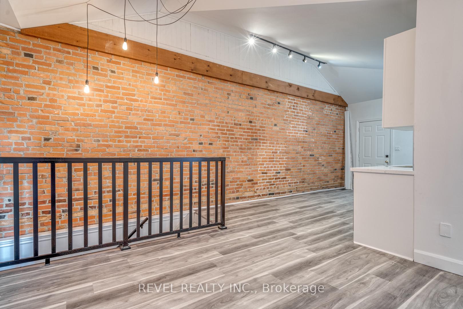Photo 6 of 27 Grove Street, Hamilton, Corktown — HOMEH