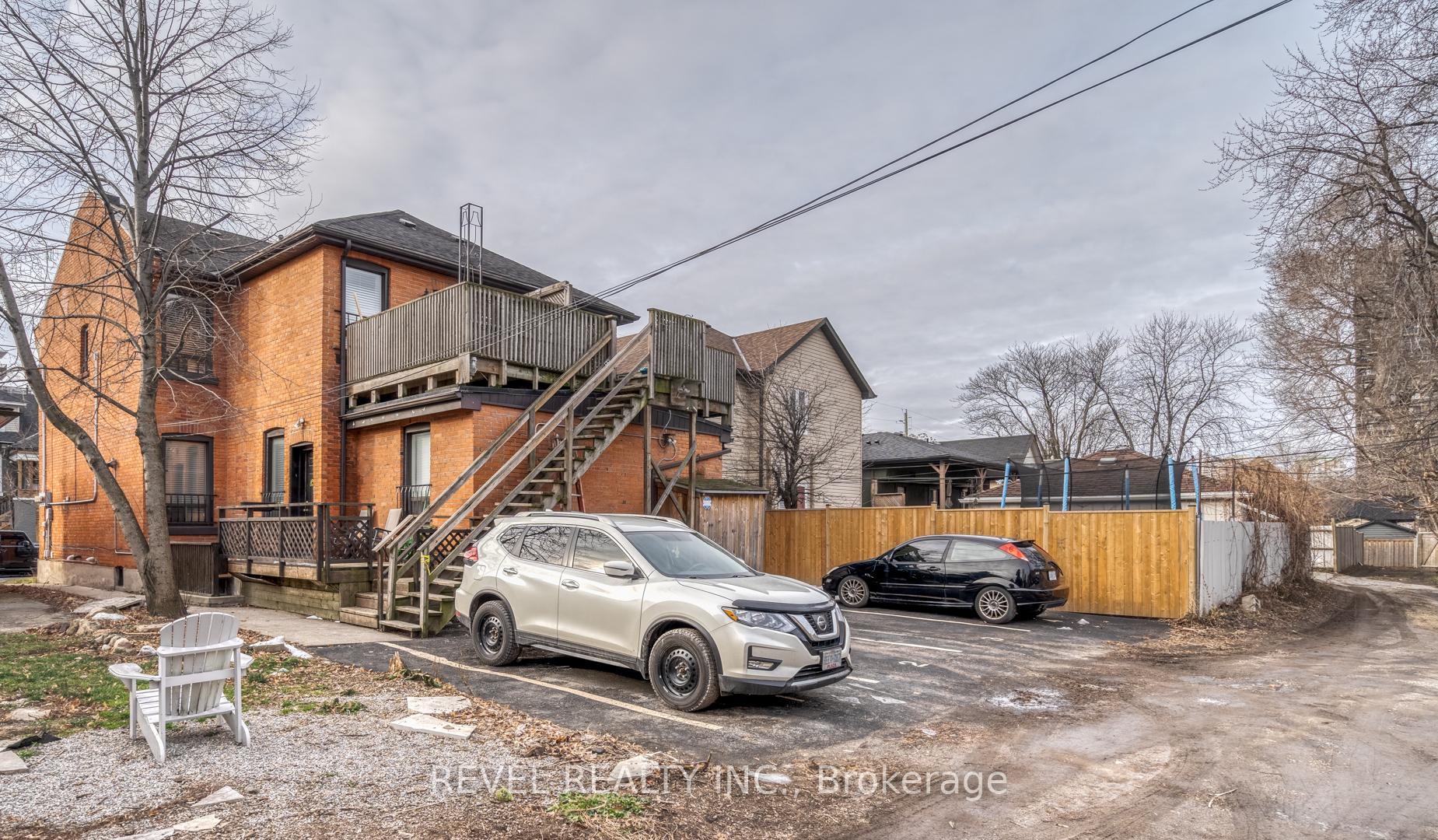 Photo 14 of 27 Grove Street, Hamilton, Corktown — HOMEH