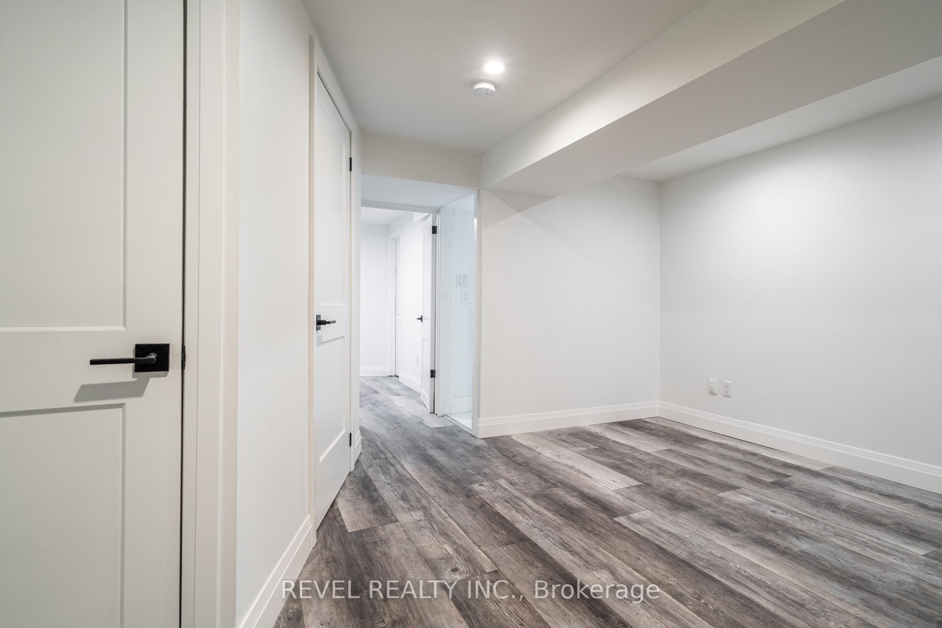 Photo 20 of 27 Grove Street, Hamilton, Corktown — HOMEH