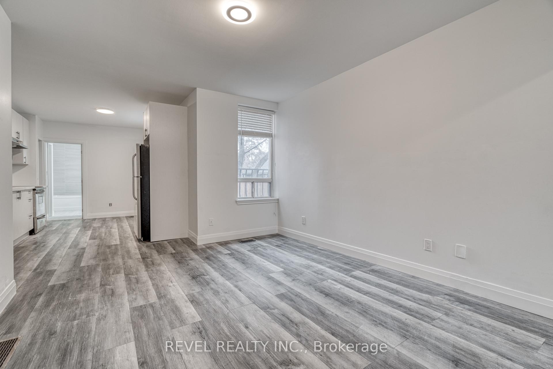 Photo 22 of 27 Grove Street, Hamilton, Corktown — HOMEH