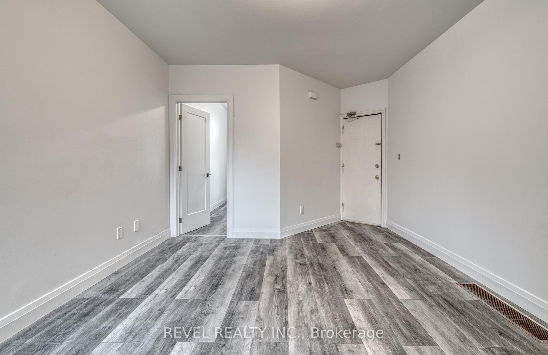 Photo 29 of 27 Grove Street, Hamilton, Corktown — HOMEH